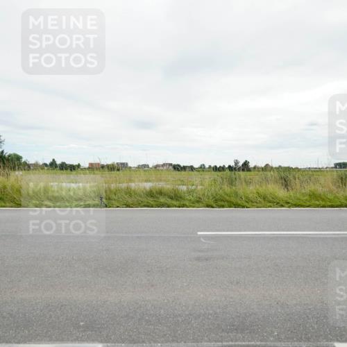 31.08.2025 - Elbe Triathlon Hamburg Michael Burmester http://msf.ph/oto/8693953 31.08.2025 14:15:12 Radfahren  meine-sportfotos.de