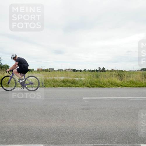 31.08.2025 - Elbe Triathlon Hamburg Michael Burmester http://msf.ph/oto/8693967 31.08.2025 14:16:02 Radfahren 129 meine-sportfotos.de