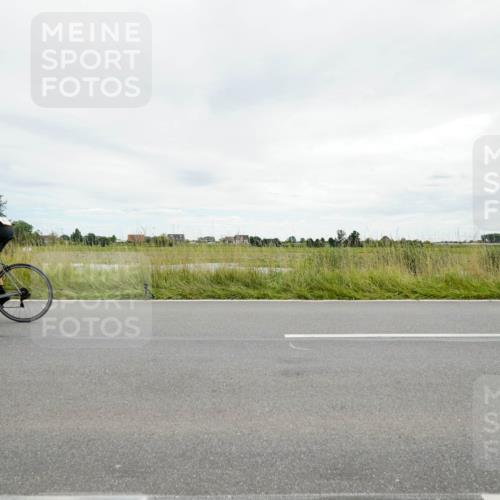 31.08.2025 - Elbe Triathlon Hamburg Michael Burmester http://msf.ph/oto/8693976 31.08.2025 14:16:19 Radfahren 131, 145 meine-sportfotos.de