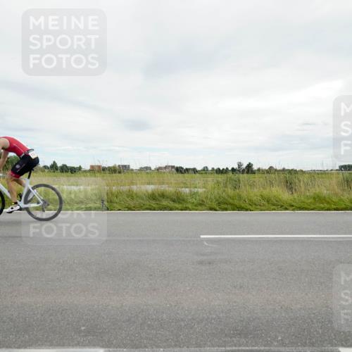 31.08.2025 - Elbe Triathlon Hamburg Michael Burmester http://msf.ph/oto/8693985 31.08.2025 14:16:35 Radfahren 150, 161 meine-sportfotos.de