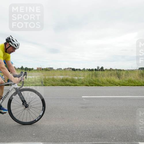 31.08.2025 - Elbe Triathlon Hamburg Michael Burmester http://msf.ph/oto/8693999 31.08.2025 14:17:18 Radfahren 152 meine-sportfotos.de