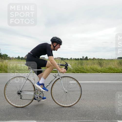 31.08.2025 - Elbe Triathlon Hamburg Michael Burmester http://msf.ph/oto/8694002 31.08.2025 14:17:24 Radfahren 125, 144 meine-sportfotos.de