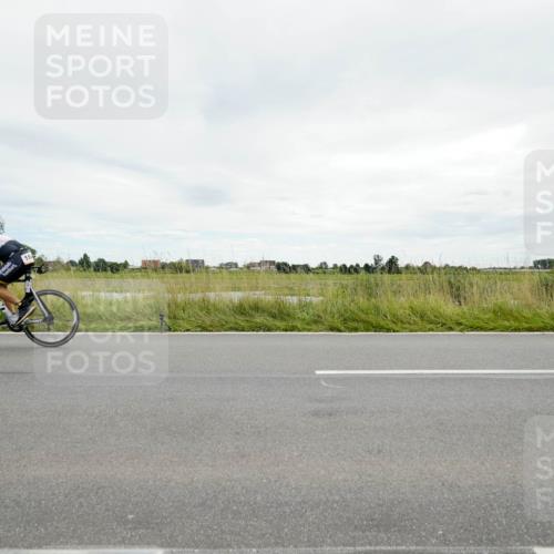 31.08.2025 - Elbe Triathlon Hamburg Michael Burmester http://msf.ph/oto/8694003 31.08.2025 14:17:25 Radfahren 125, 144 meine-sportfotos.de