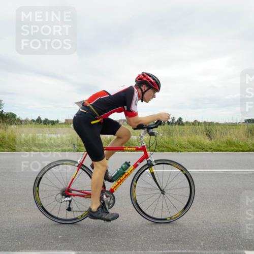 31.08.2025 - Elbe Triathlon Hamburg Michael Burmester http://msf.ph/oto/8694030 31.08.2025 14:18:49 Radfahren 162 meine-sportfotos.de