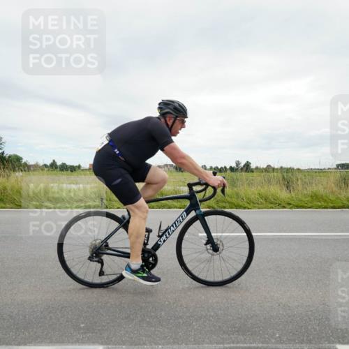 31.08.2025 - Elbe Triathlon Hamburg Michael Burmester http://msf.ph/oto/8694037 31.08.2025 14:19:11 Radfahren 134 meine-sportfotos.de