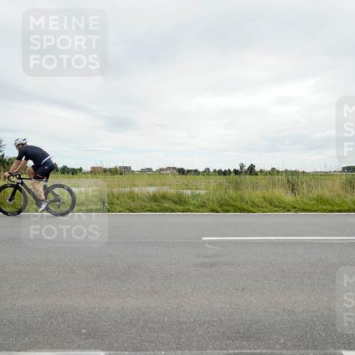 31.08.2025 - Elbe Triathlon Hamburg Michael Burmester http://msf.ph/oto/8694038 31.08.2025 14:19:13 Radfahren 134 meine-sportfotos.de