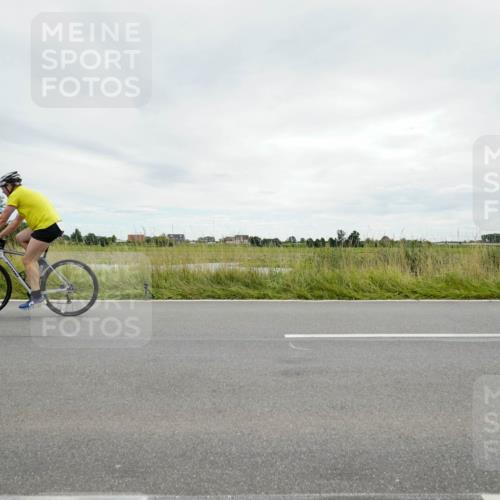 31.08.2025 - Elbe Triathlon Hamburg Michael Burmester http://msf.ph/oto/8694046 31.08.2025 14:19:32 Radfahren 123, 127, 142 meine-sportfotos.de