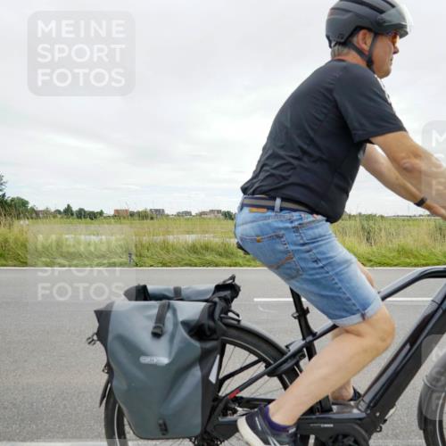 31.08.2025 - Elbe Triathlon Hamburg Michael Burmester http://msf.ph/oto/8694049 31.08.2025 14:19:33 Radfahren 123, 127, 142 meine-sportfotos.de
