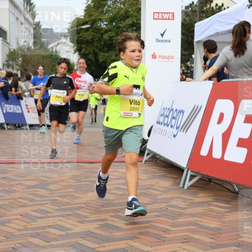 31.08.2025 - 21. Blankeneser Heldenlauf Strokosch-Dieckow http://msf.ph/oto/8694061 31.08.2025 10:27:10 Ziel 1101, 2150, 2205, 2521, 2517, 2413 meine-sportfotos.de