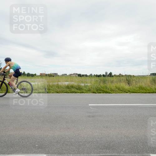 31.08.2025 - Elbe Triathlon Hamburg Michael Burmester http://msf.ph/oto/8694062 31.08.2025 14:19:55 Radfahren 158, 164 meine-sportfotos.de
