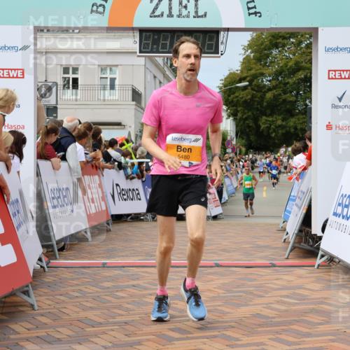 31.08.2025 - 21. Blankeneser Heldenlauf Strokosch-Dieckow http://msf.ph/oto/8694065 31.08.2025 12:35:54 Ziel 5480, 5488, 5211, 4173 meine-sportfotos.de