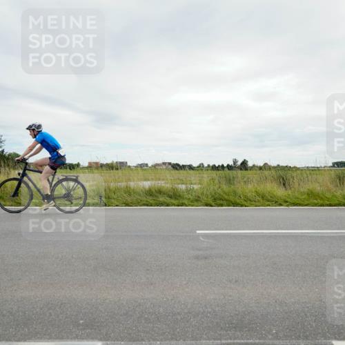 31.08.2025 - Elbe Triathlon Hamburg Michael Burmester http://msf.ph/oto/8694067 31.08.2025 14:20:47 Radfahren 129 meine-sportfotos.de