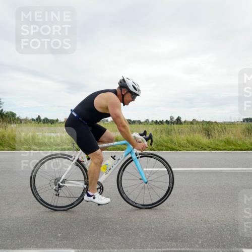31.08.2025 - Elbe Triathlon Hamburg Michael Burmester http://msf.ph/oto/8694070 31.08.2025 14:21:00 Radfahren 131, 150 meine-sportfotos.de