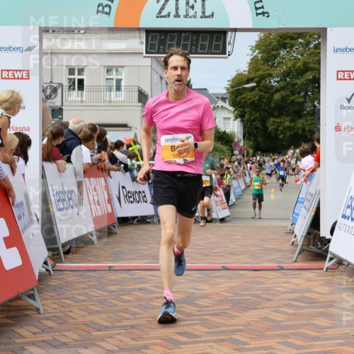 31.08.2025 - 21. Blankeneser Heldenlauf Strokosch-Dieckow http://msf.ph/oto/8694086 31.08.2025 12:35:53 Ziel 5480, 5488, 5211, 5089, 4173, 4336 meine-sportfotos.de