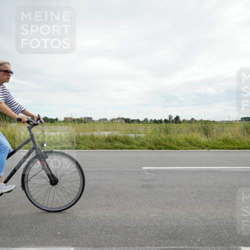 31.08.2025 - Elbe Triathlon Hamburg Michael Burmester http://msf.ph/oto/8694105 31.08.2025 14:25:57 Radfahren  meine-sportfotos.de