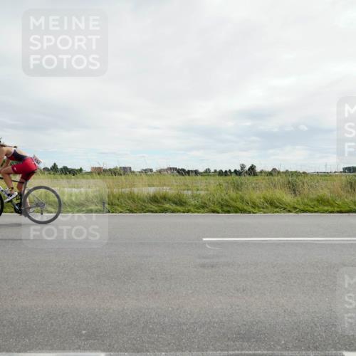 31.08.2025 - Elbe Triathlon Hamburg Michael Burmester http://msf.ph/oto/8694113 31.08.2025 14:30:41 Radfahren  meine-sportfotos.de