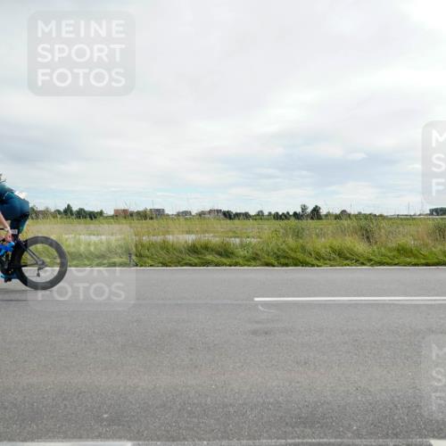 31.08.2025 - Elbe Triathlon Hamburg Michael Burmester http://msf.ph/oto/8694118 31.08.2025 14:33:07 Radfahren  meine-sportfotos.de