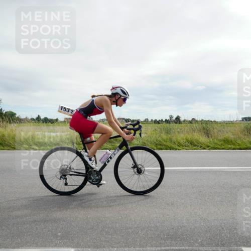 31.08.2025 - Elbe Triathlon Hamburg Michael Burmester http://msf.ph/oto/8694120 31.08.2025 14:33:15 Radfahren 153 meine-sportfotos.de