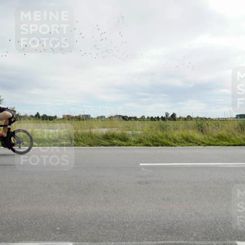 31.08.2025 - Elbe Triathlon Hamburg Michael Burmester http://msf.ph/oto/8694121 31.08.2025 14:34:08 Radfahren  meine-sportfotos.de