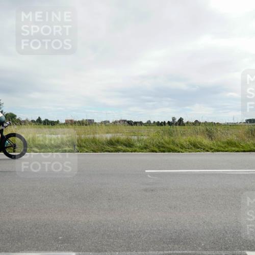 31.08.2025 - Elbe Triathlon Hamburg Michael Burmester http://msf.ph/oto/8694122 31.08.2025 14:34:34 Radfahren  meine-sportfotos.de