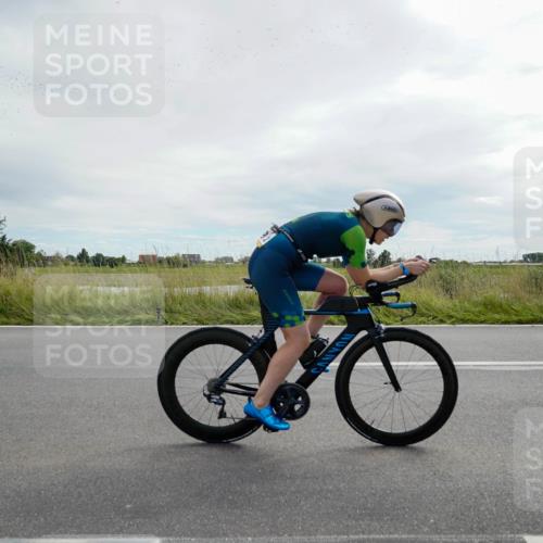 31.08.2025 - Elbe Triathlon Hamburg Michael Burmester http://msf.ph/oto/8694124 31.08.2025 14:35:27 Radfahren 159 meine-sportfotos.de