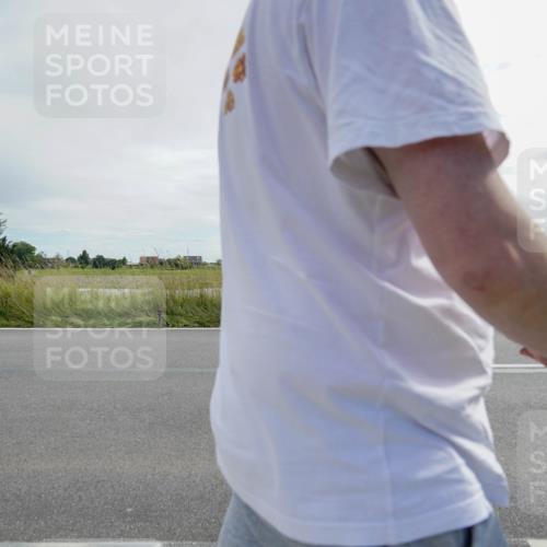 31.08.2025 - Elbe Triathlon Hamburg Michael Burmester http://msf.ph/oto/8694135 31.08.2025 14:37:02 Radfahren  meine-sportfotos.de