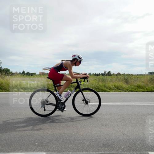 31.08.2025 - Elbe Triathlon Hamburg Michael Burmester http://msf.ph/oto/8694142 31.08.2025 14:37:51 Radfahren 153 meine-sportfotos.de