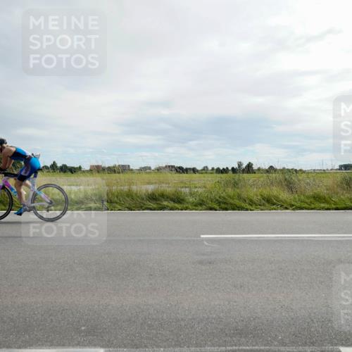 31.08.2025 - Elbe Triathlon Hamburg Michael Burmester http://msf.ph/oto/8694145 31.08.2025 14:38:22 Radfahren  meine-sportfotos.de