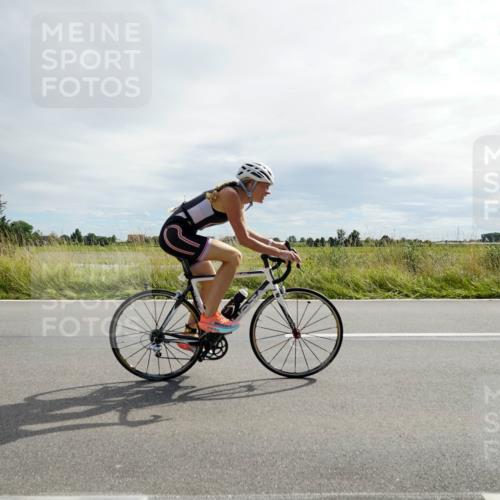 31.08.2025 - Elbe Triathlon Hamburg Michael Burmester http://msf.ph/oto/8694147 31.08.2025 14:38:39 Radfahren 148 meine-sportfotos.de