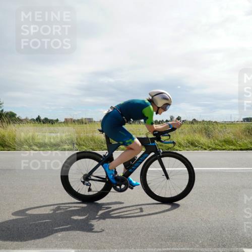 31.08.2025 - Elbe Triathlon Hamburg Michael Burmester http://msf.ph/oto/8694148 31.08.2025 14:39:31 Radfahren  meine-sportfotos.de