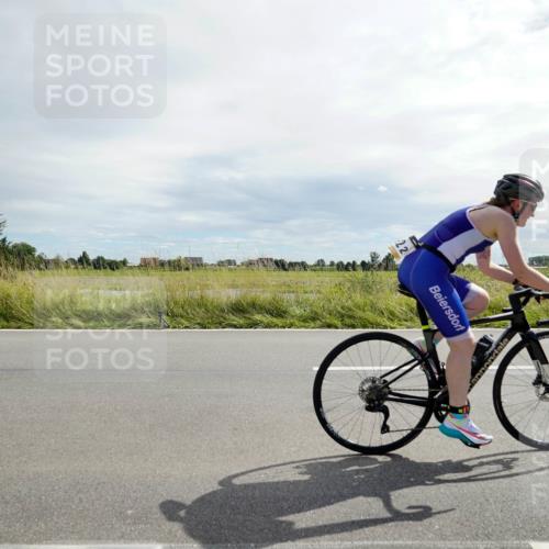 31.08.2025 - Elbe Triathlon Hamburg Michael Burmester http://msf.ph/oto/8694153 31.08.2025 14:39:59 Radfahren 122, 144 meine-sportfotos.de