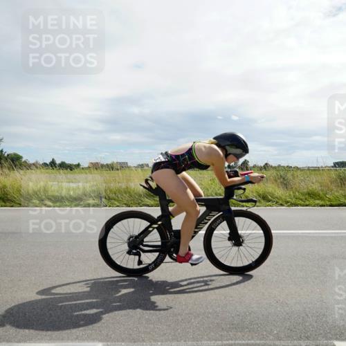 31.08.2025 - Elbe Triathlon Hamburg Michael Burmester http://msf.ph/oto/8694157 31.08.2025 14:40:36 Radfahren  meine-sportfotos.de