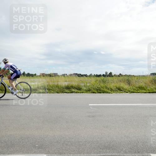 31.08.2025 - Elbe Triathlon Hamburg Michael Burmester http://msf.ph/oto/8694162 31.08.2025 14:41:15 Radfahren 159 meine-sportfotos.de