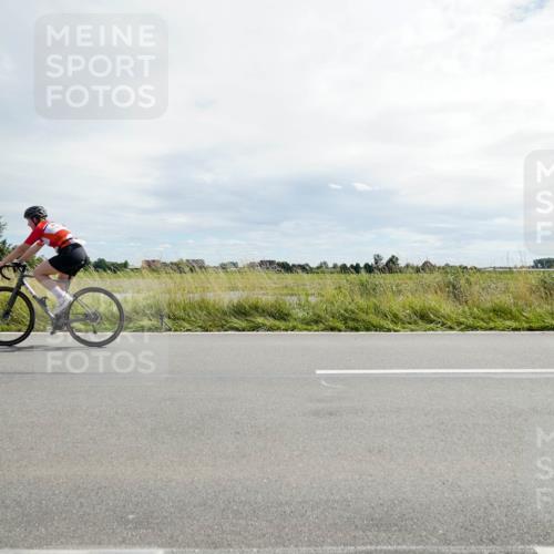 31.08.2025 - Elbe Triathlon Hamburg Michael Burmester http://msf.ph/oto/8694165 31.08.2025 14:41:26 Radfahren  meine-sportfotos.de