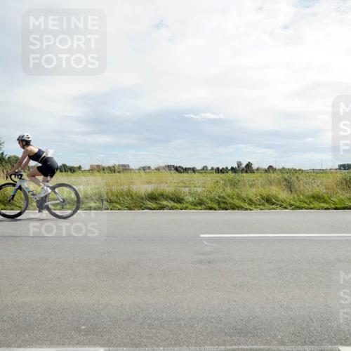 31.08.2025 - Elbe Triathlon Hamburg Michael Burmester http://msf.ph/oto/8694183 31.08.2025 14:43:10 Radfahren  meine-sportfotos.de