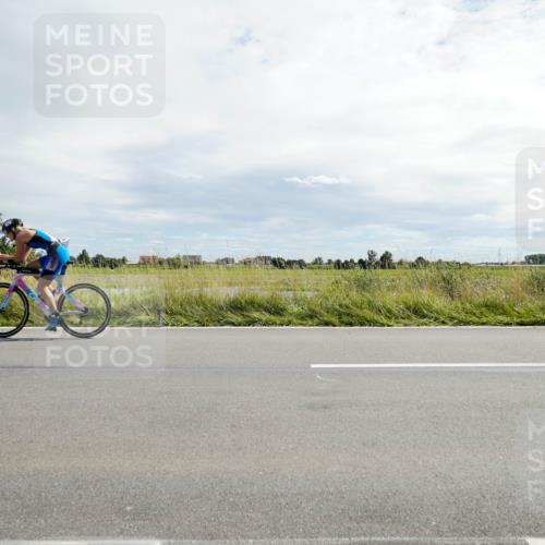 31.08.2025 - Elbe Triathlon Hamburg Michael Burmester http://msf.ph/oto/8694184 31.08.2025 14:43:14 Radfahren  meine-sportfotos.de