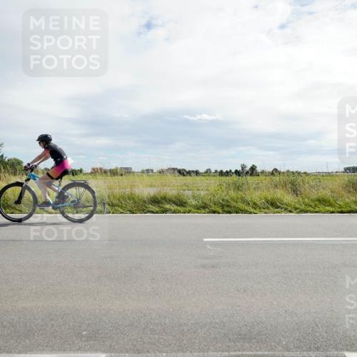 31.08.2025 - Elbe Triathlon Hamburg Michael Burmester http://msf.ph/oto/8694189 31.08.2025 14:43:45 Radfahren 123 meine-sportfotos.de