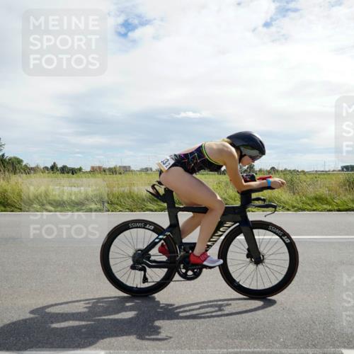 31.08.2025 - Elbe Triathlon Hamburg Michael Burmester http://msf.ph/oto/8694199 31.08.2025 14:44:40 Radfahren 133 meine-sportfotos.de