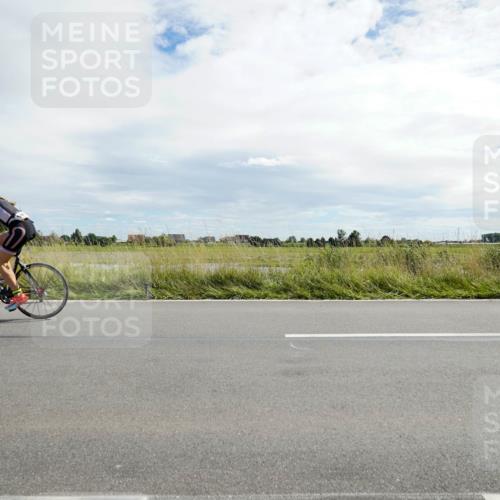 31.08.2025 - Elbe Triathlon Hamburg Michael Burmester http://msf.ph/oto/8694200 31.08.2025 14:44:56 Radfahren  meine-sportfotos.de