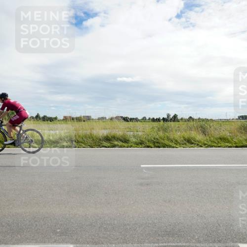31.08.2025 - Elbe Triathlon Hamburg Michael Burmester http://msf.ph/oto/8694207 31.08.2025 14:45:26 Radfahren 162 meine-sportfotos.de