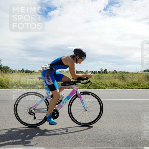 31.08.2025 - Elbe Triathlon Hamburg Michael Burmester http://msf.ph/oto/8694212 31.08.2025 14:45:51 Radfahren 137 meine-sportfotos.de