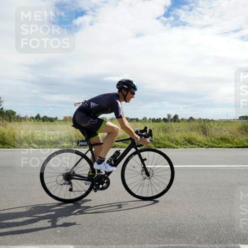 31.08.2025 - Elbe Triathlon Hamburg Michael Burmester http://msf.ph/oto/8694225 31.08.2025 14:46:38 Radfahren 129, 157 meine-sportfotos.de