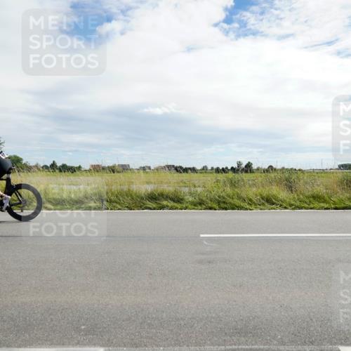 31.08.2025 - Elbe Triathlon Hamburg Michael Burmester http://msf.ph/oto/8694231 31.08.2025 14:47:08 Radfahren  meine-sportfotos.de