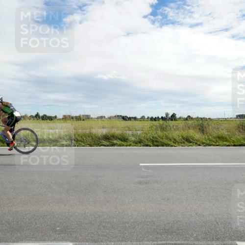 31.08.2025 - Elbe Triathlon Hamburg Michael Burmester http://msf.ph/oto/8694238 31.08.2025 14:47:37 Radfahren  meine-sportfotos.de