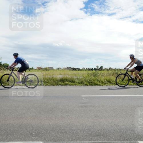 31.08.2025 - Elbe Triathlon Hamburg Michael Burmester http://msf.ph/oto/8694242 31.08.2025 14:48:11 Radfahren  meine-sportfotos.de
