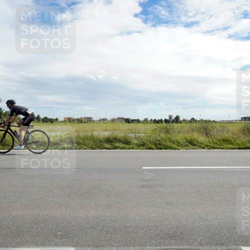 31.08.2025 - Elbe Triathlon Hamburg Michael Burmester http://msf.ph/oto/8694256 31.08.2025 14:48:42 Radfahren  meine-sportfotos.de