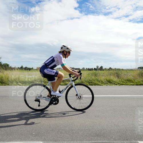 31.08.2025 - Elbe Triathlon Hamburg Michael Burmester http://msf.ph/oto/8694261 31.08.2025 14:49:03 Radfahren 136 meine-sportfotos.de
