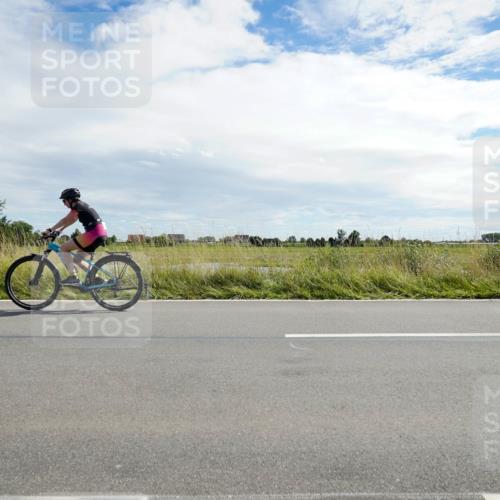 31.08.2025 - Elbe Triathlon Hamburg Michael Burmester http://msf.ph/oto/8694267 31.08.2025 14:49:39 Radfahren  meine-sportfotos.de