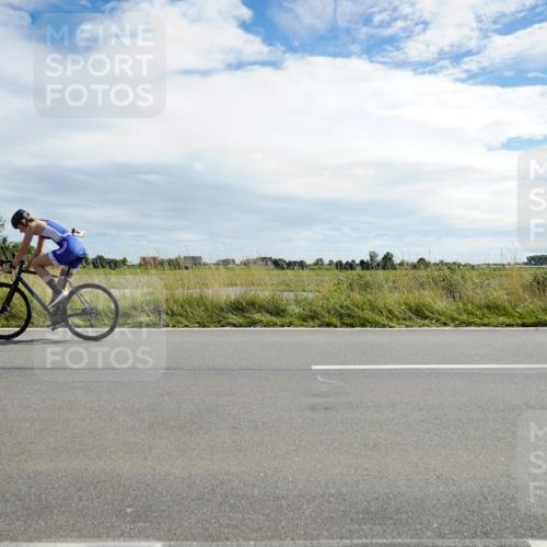 31.08.2025 - Elbe Triathlon Hamburg Michael Burmester http://msf.ph/oto/8694287 31.08.2025 14:50:46 Radfahren  meine-sportfotos.de