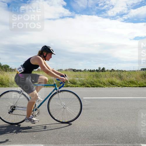 31.08.2025 - Elbe Triathlon Hamburg Michael Burmester http://msf.ph/oto/8694288 31.08.2025 14:50:54 Radfahren 162, 163 meine-sportfotos.de